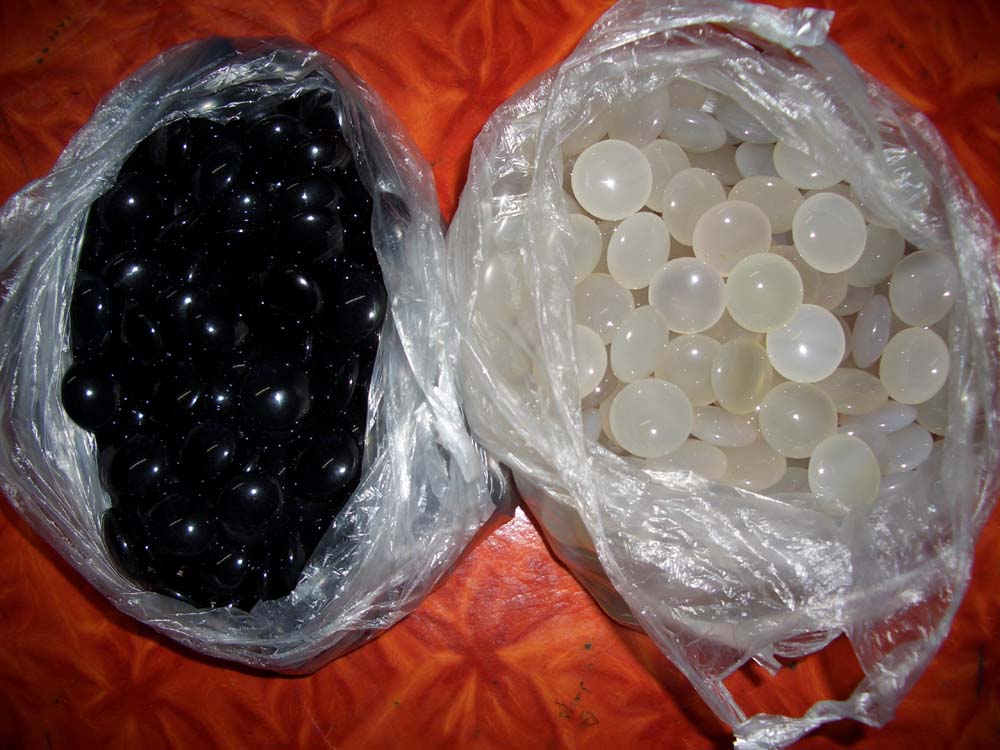 厚度8mm的日本式雙面凸瑪瑙圍棋子